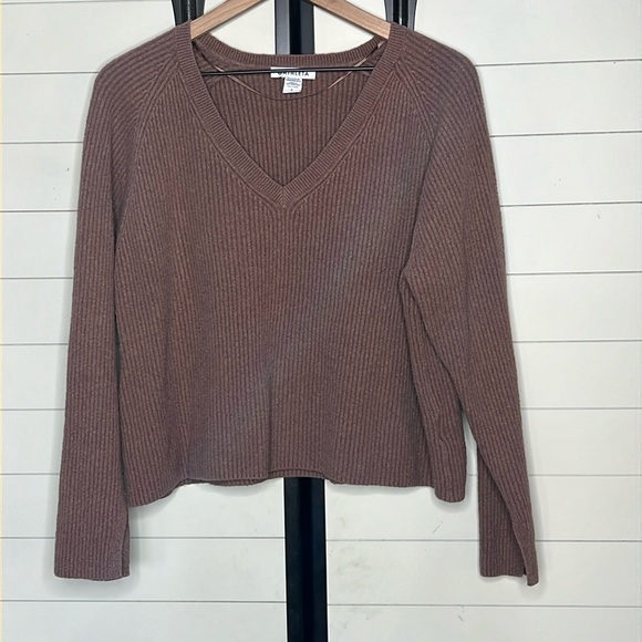Athleta cozy v neck sweater - Picture 1 of 4